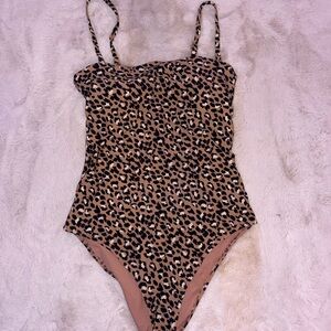 Cupshe Leopard Print One-Piece Swimsuit in Tan and Black